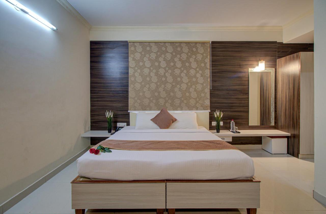 Hotel Royal Classio, بنغالور المظهر الخارجي الصورة