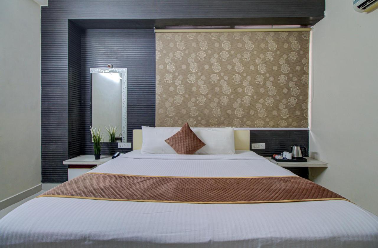 Hotel Royal Classio, بنغالور المظهر الخارجي الصورة